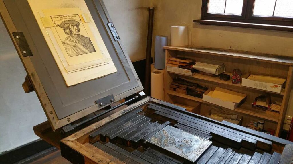 La imprenta fue uno de los inventos clave en la difusión del conocimiento.