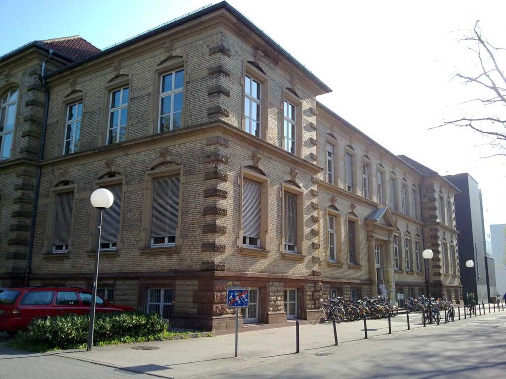 Instituto Tecnológico de Karlsruhe, en Alemania.