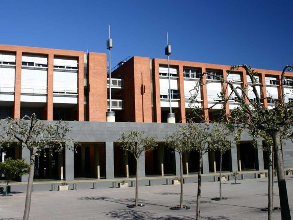 La universidad politécnica de Cataluña también llamada BarcelonaTech.