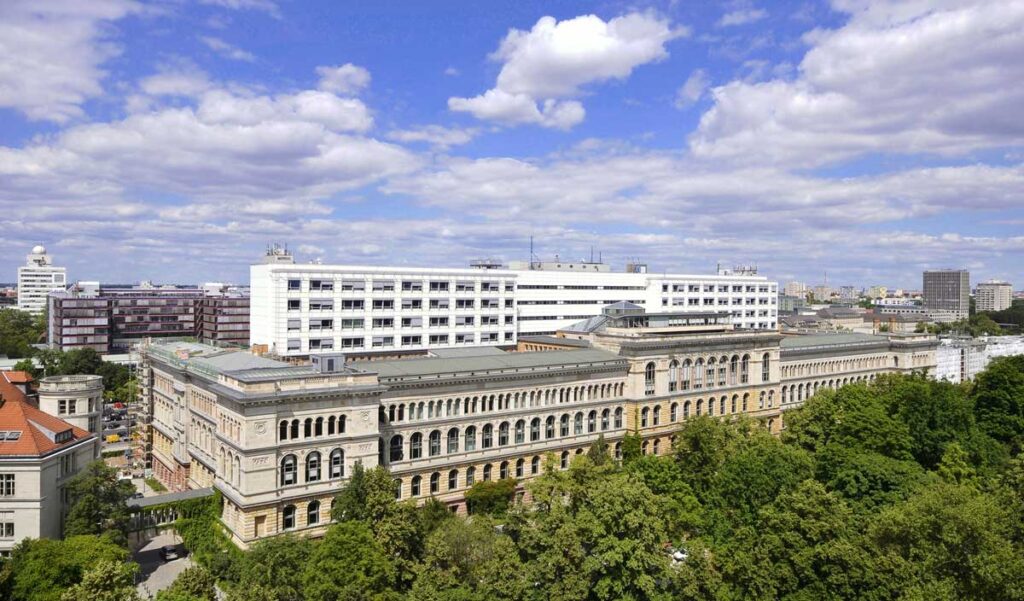 La Universidad Técnica de Berlín cuenta con una de las mayores proporciones de estudiantes internacionales en Alemania.