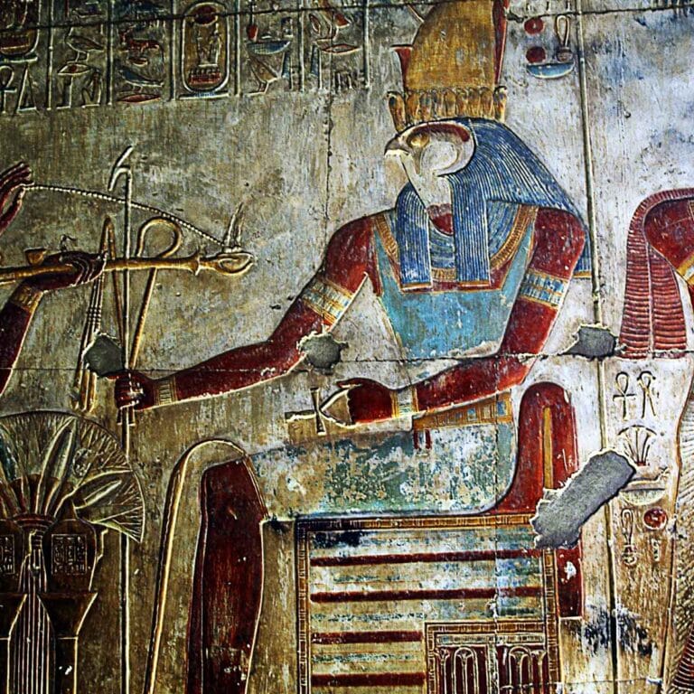 Horus, el dios halcón, uno de los dioses egipcios más valorados y conocidos.
