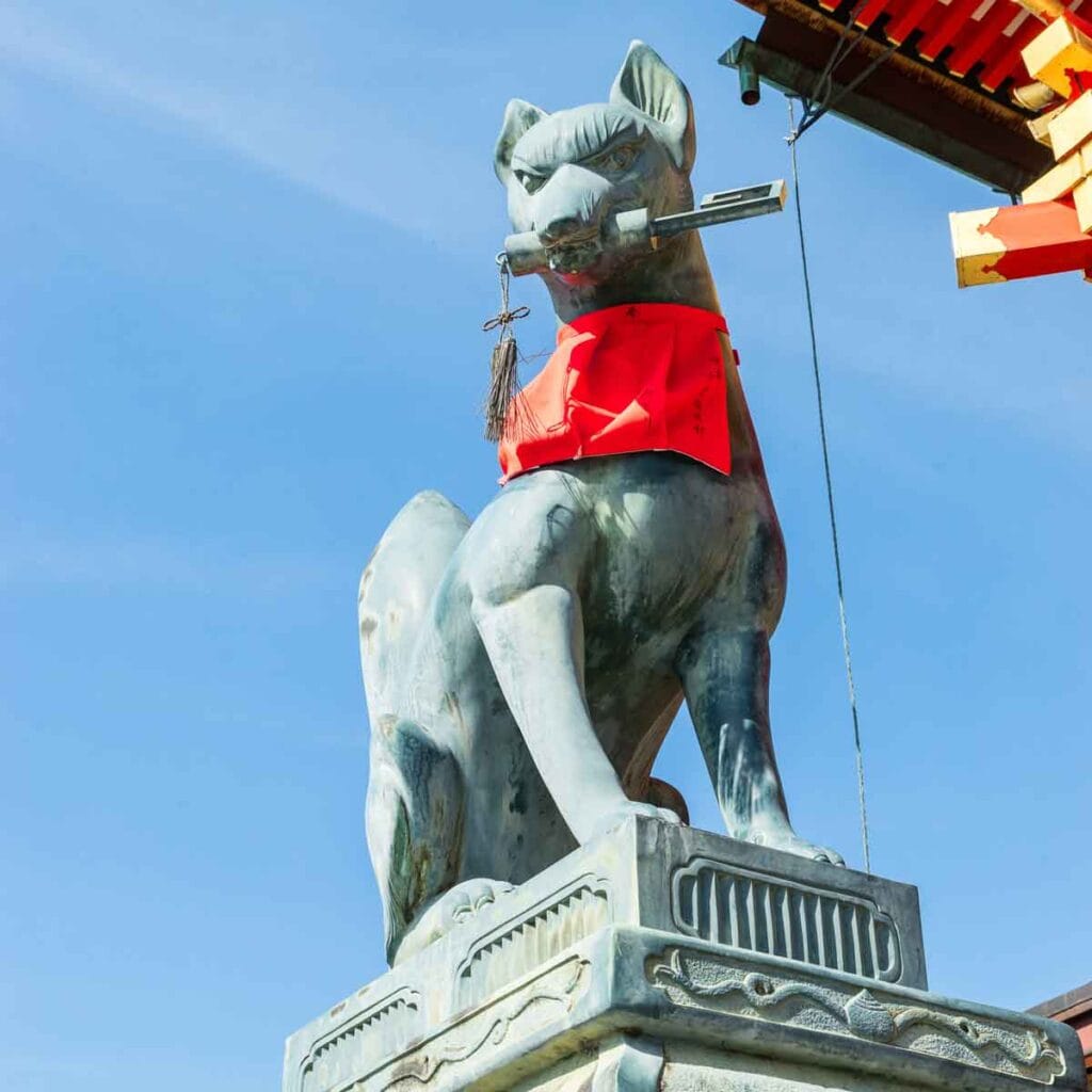 El Kitsune es un zorro que posee una serie de poderes especiales y que es venerado en Japón.